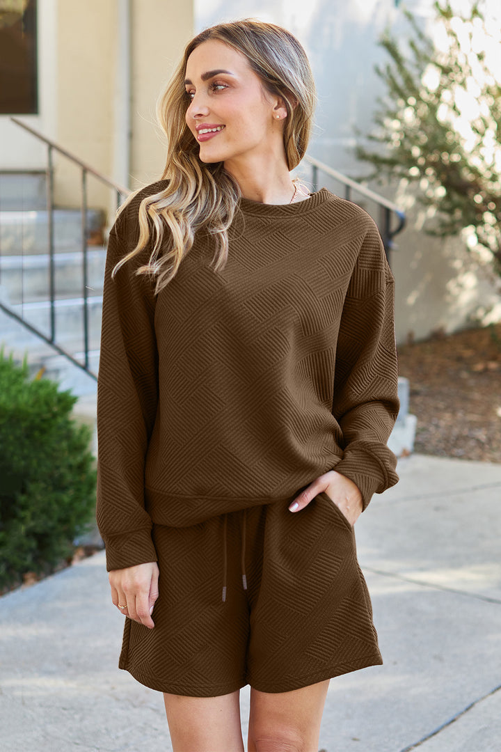 Long Sleeve Top and Shorts Set | Elegant Lioness