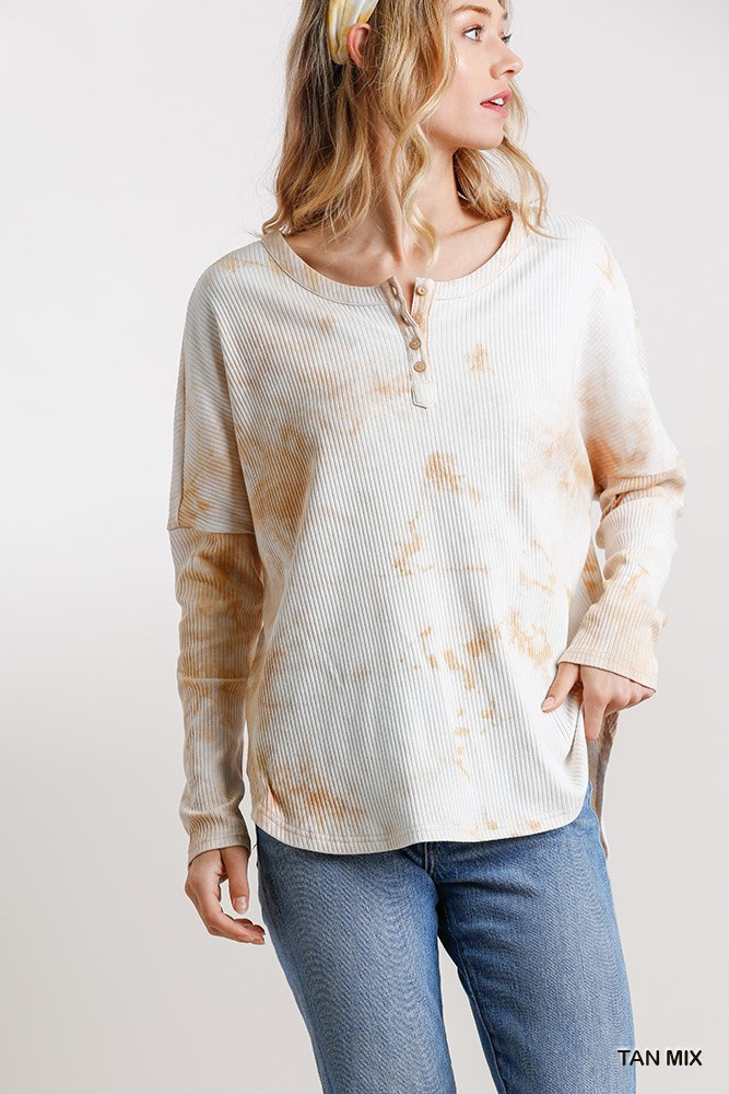 Tie Dye Round Neck Ribbed Button Front Top With Round Hem in Tan Mix