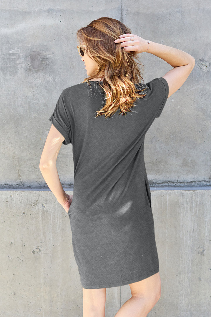 Short Sleeve Dress with Pockets | Elegant Lioness