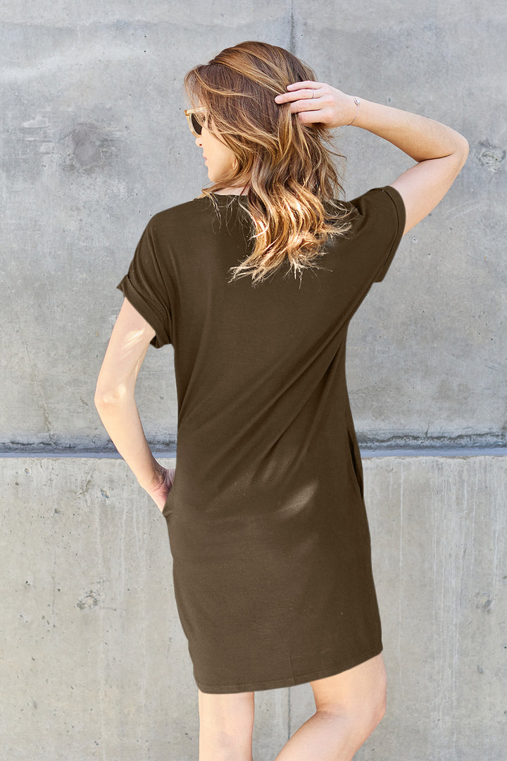 Short Sleeve Dress with Pockets | Elegant Lioness