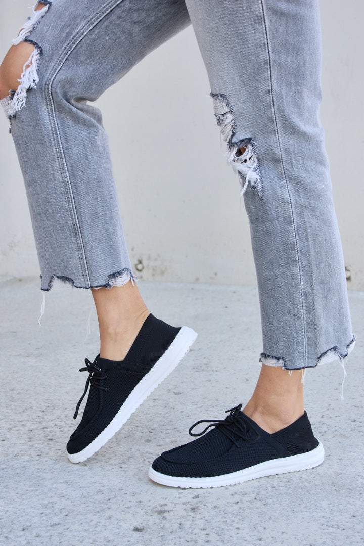 Flat Round Toe Lace-Up Sneakers
