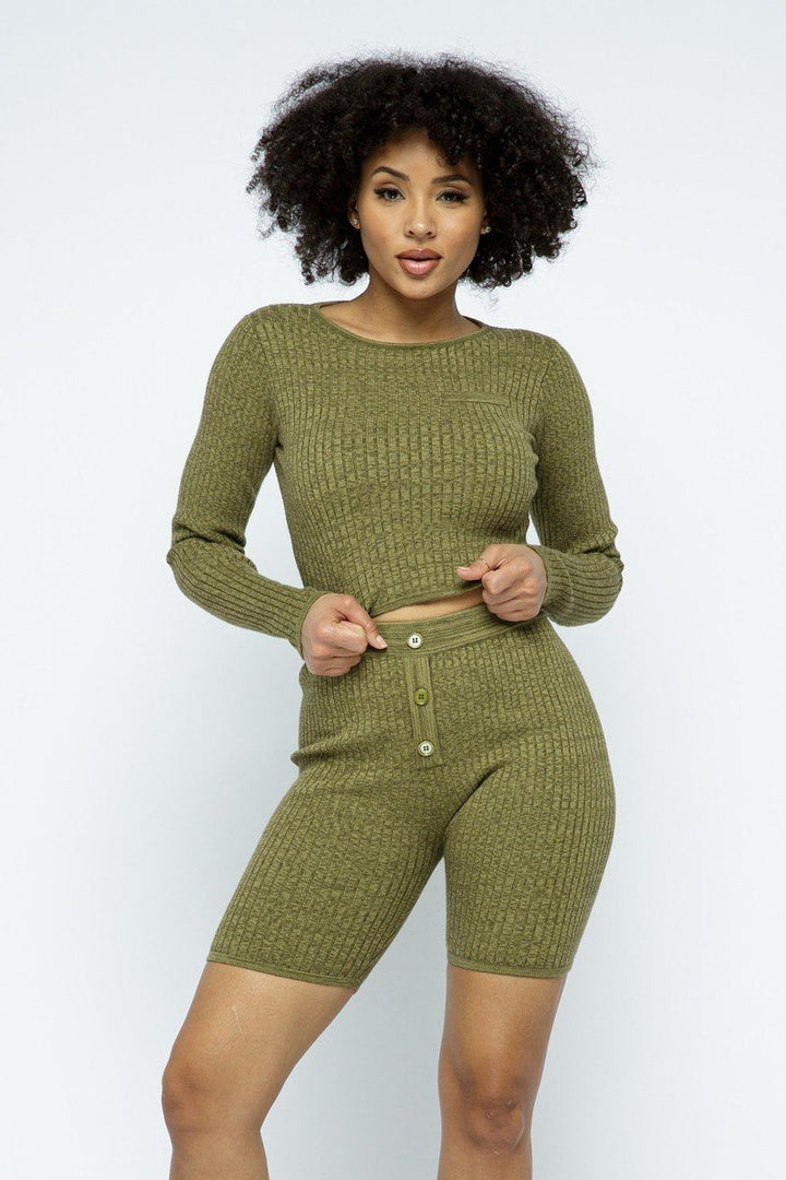 Knit Long Sleeve Cropped Top Knit High-waist Biker Shorts Set in Olive