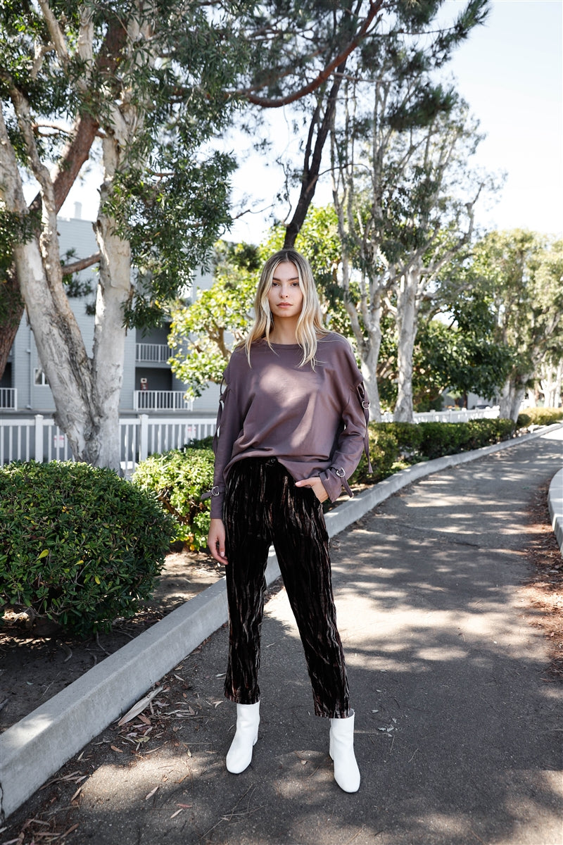 Long Sleeve Cut-out Sweater in Cocoa