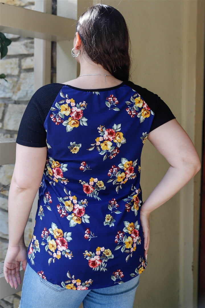 Plus Floral Print & Ribbed Black Colorblock Top for Women in Navy Floral