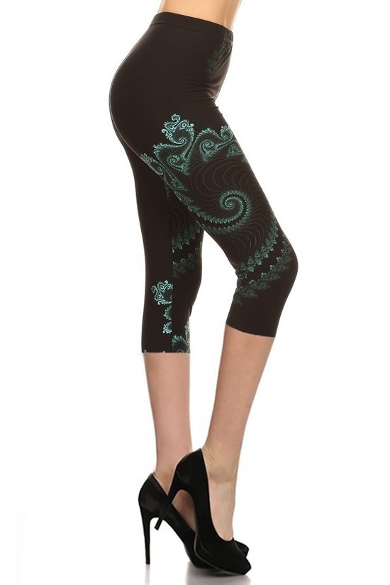 Multi-color Print Cropped Capri Leggings in a Fitted Style with a Banded High Waist
