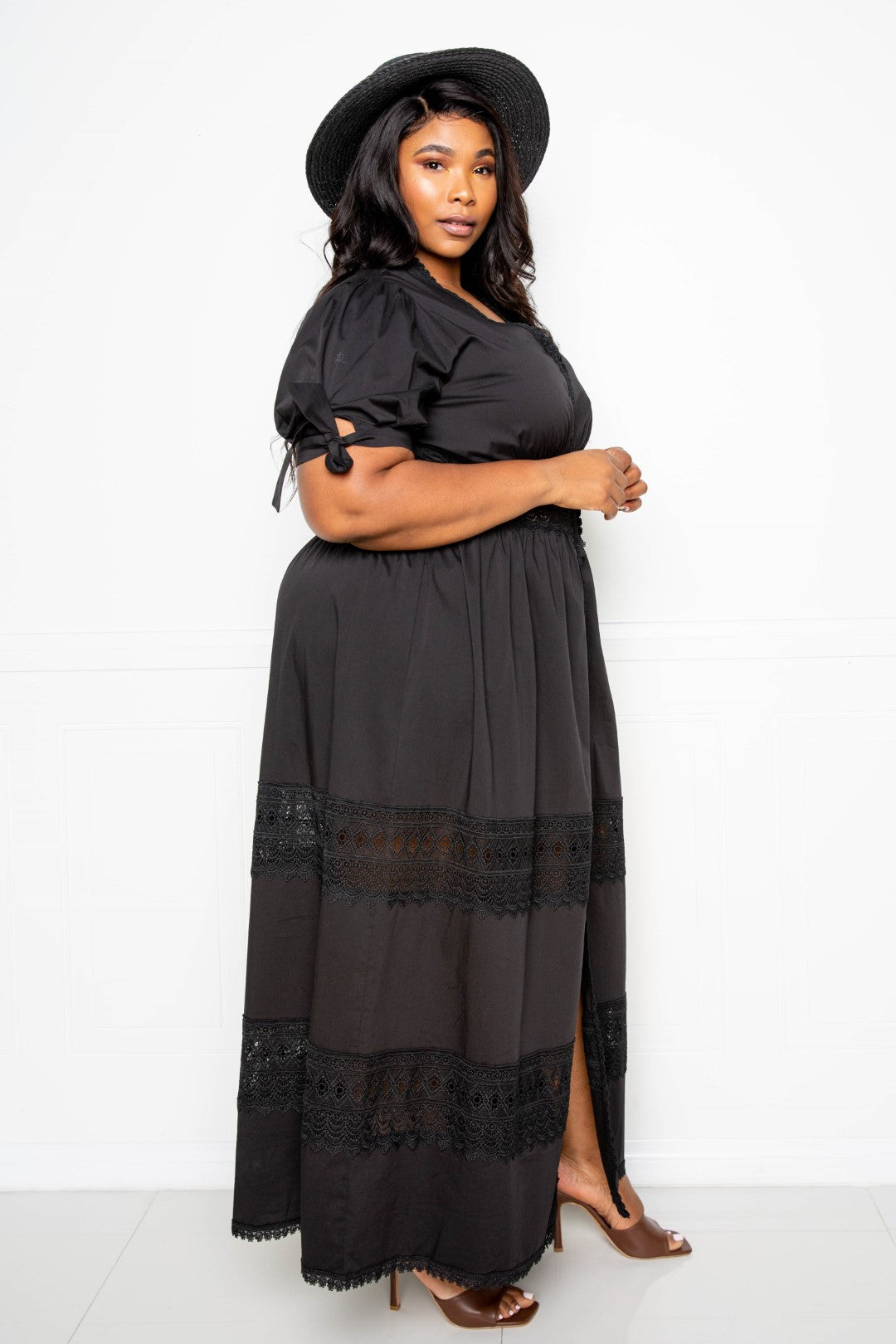 Puff Sleeve Maxi Dress With Lace Insert in Black