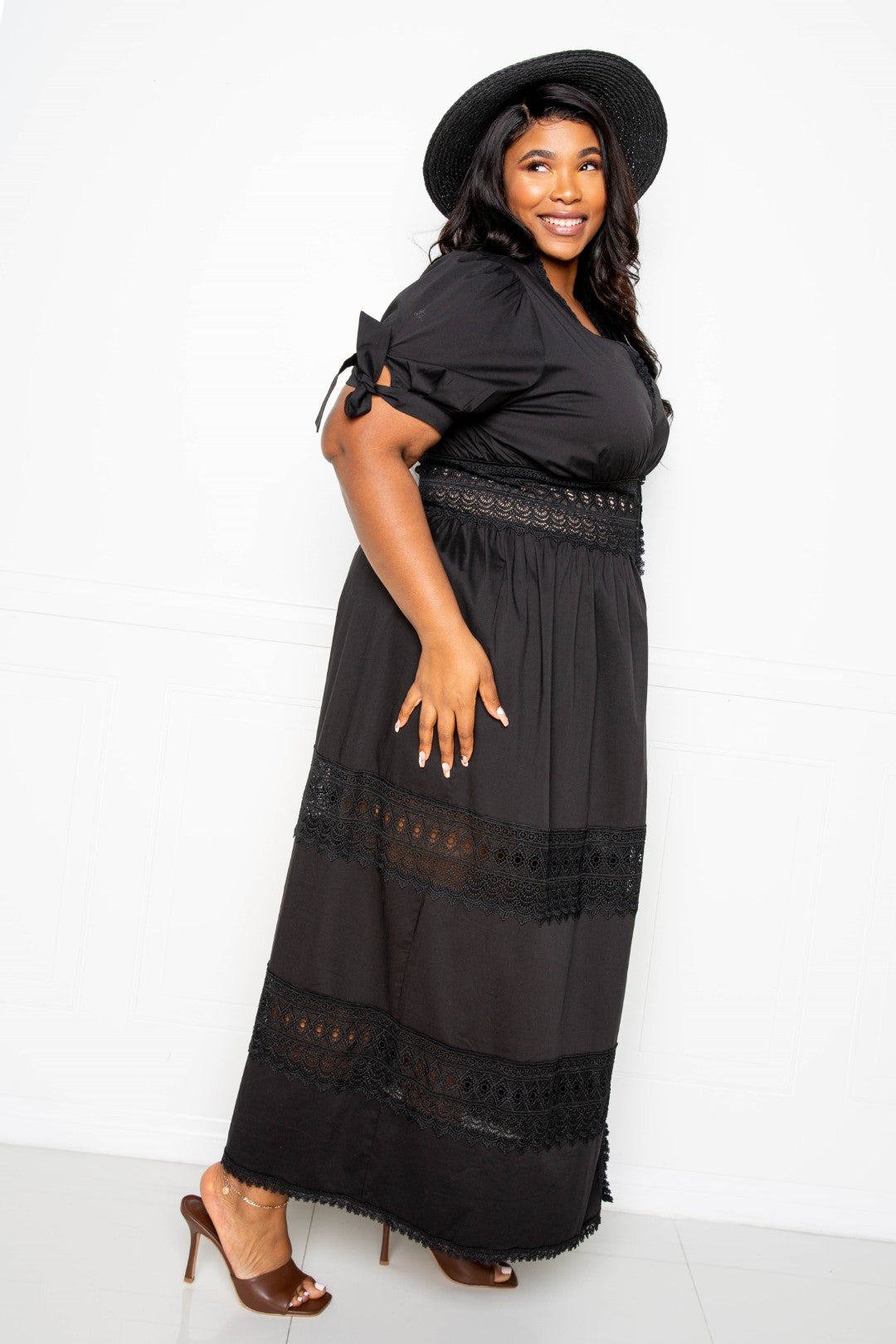 Puff Sleeve Maxi Dress With Lace Insert in Black