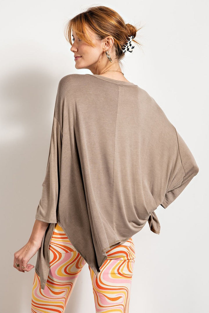 Rounded Neckline 3/4 Sleeves Washed Top in Mushroom
