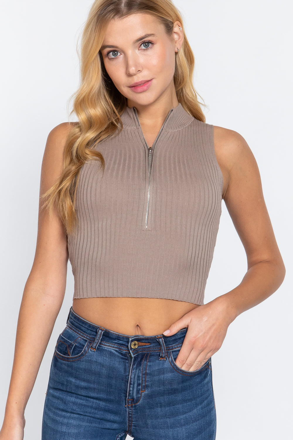 Sleeveless Rib Sweater Top with Zipper