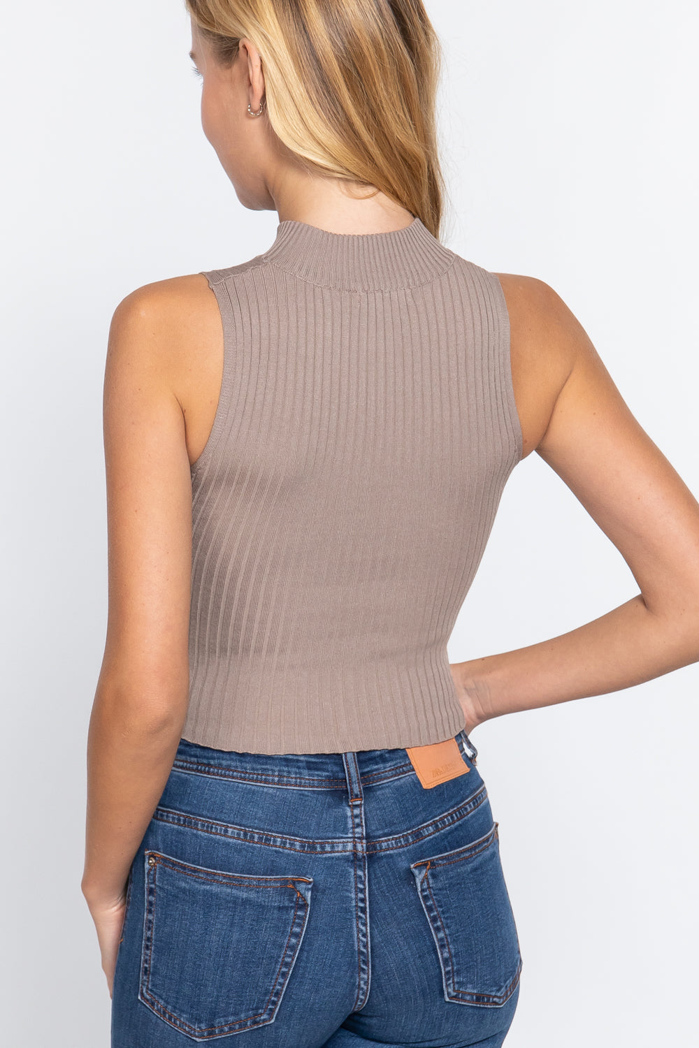 Sleeveless Rib Sweater Top with Zipper